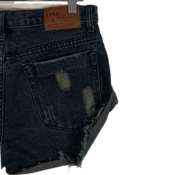 Free People One TeaSpoon Bandits Distressed Jeans Shorts Size 25 - Picture 8 of 9